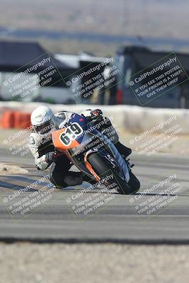 media/Sep-20-2025-Race Pace (Sat) [[d4e1b33f4d]]/Verified/Turn 2 (920am)/